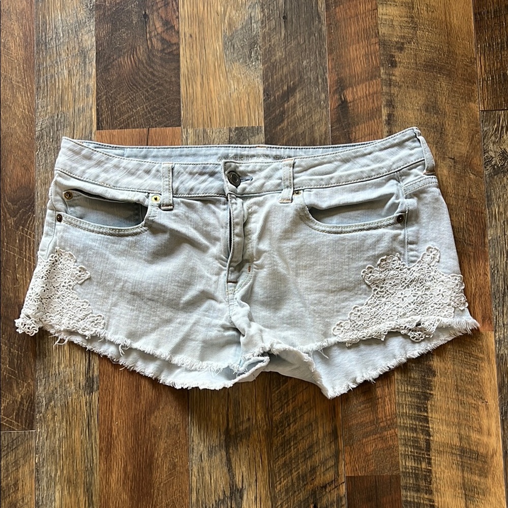 Women's Light Wash American Eagle Festival Stretch Shorts Size 12